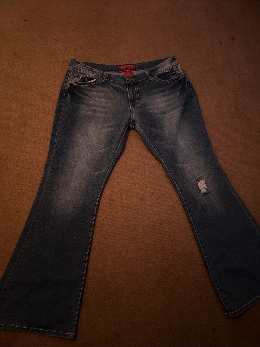 Flared Jeans, Red Rivet (17)